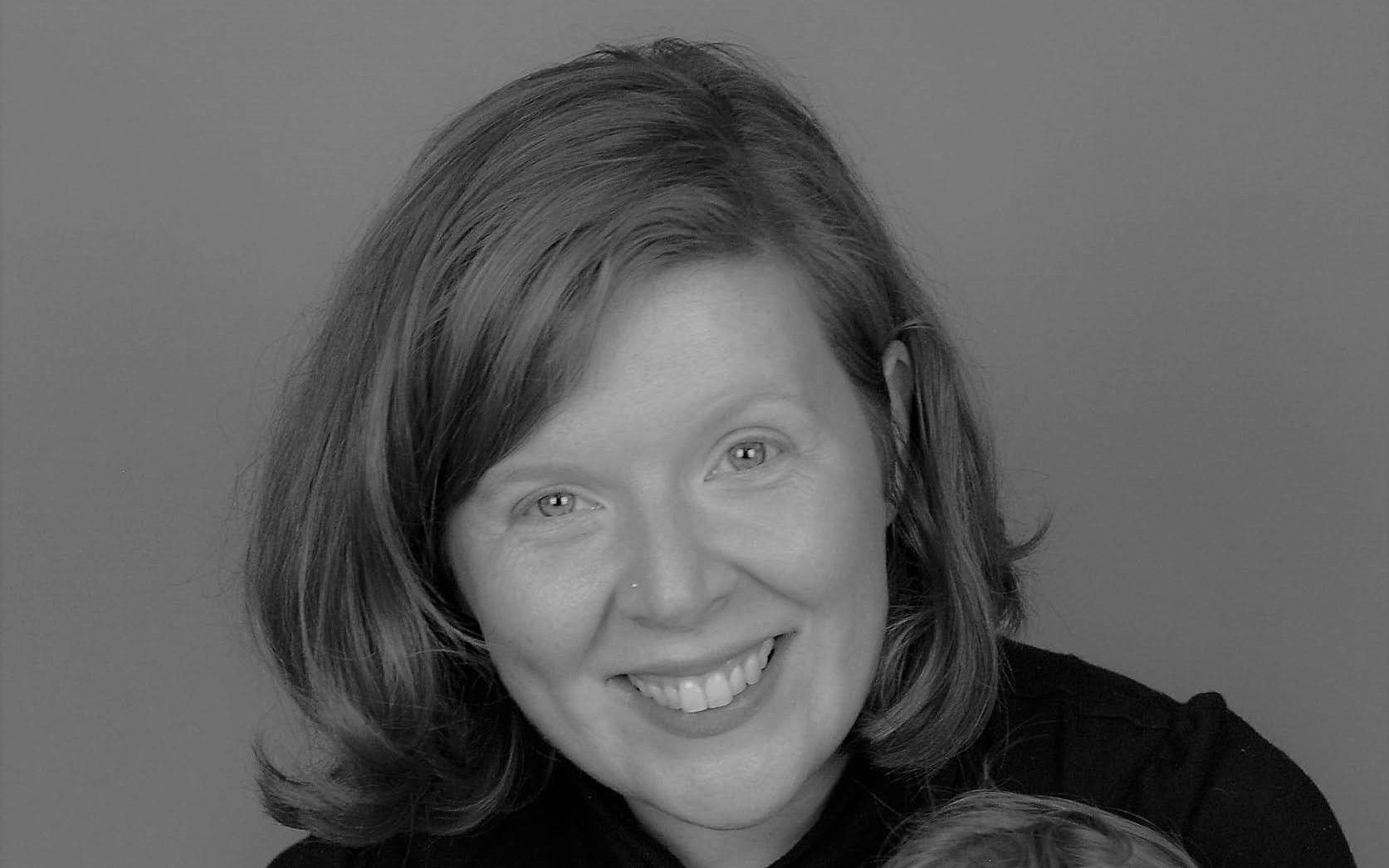 Portrait Photo of Lisa Fallon